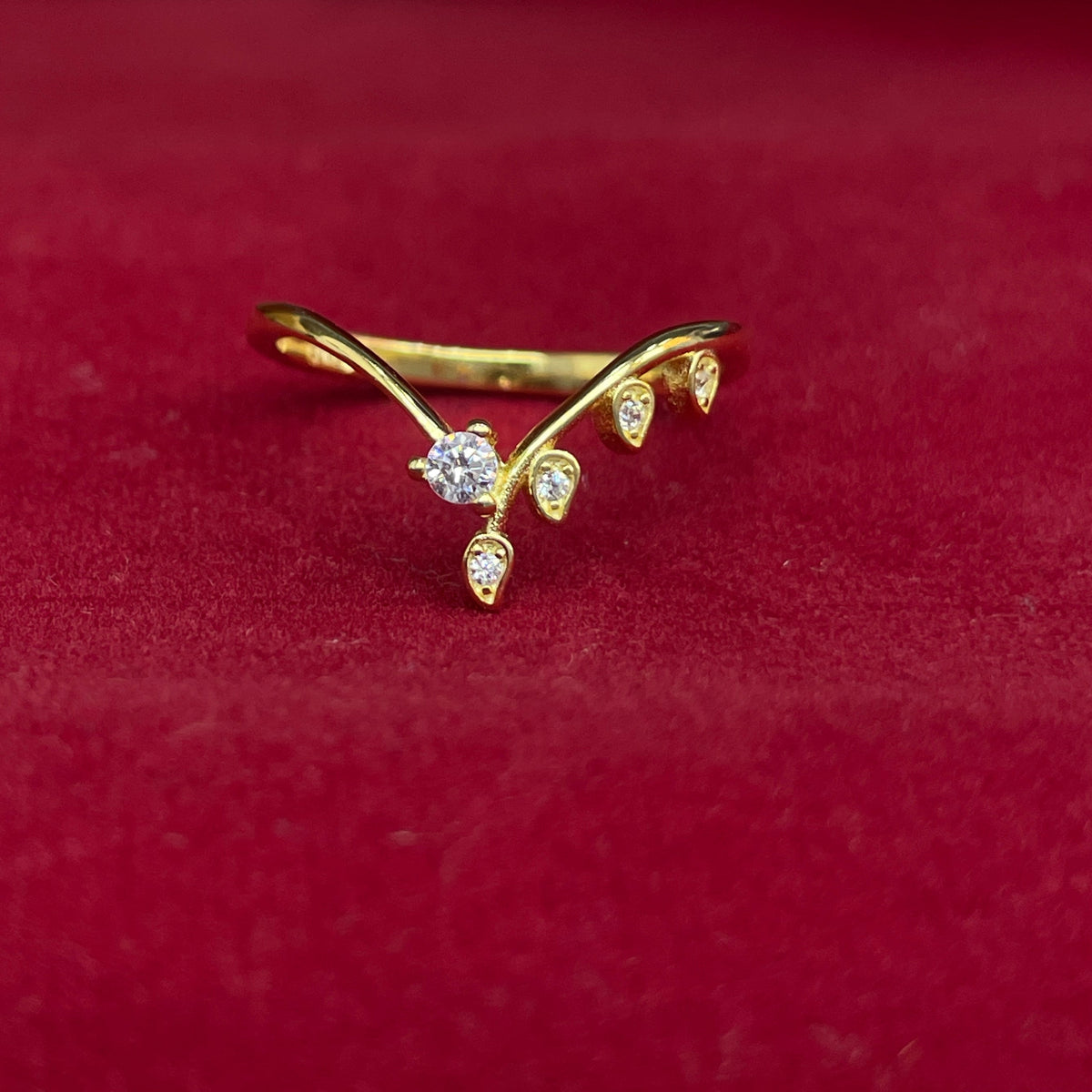 92.5 Sterling Silver Gold Plated Tiara Crown Finger Ring
