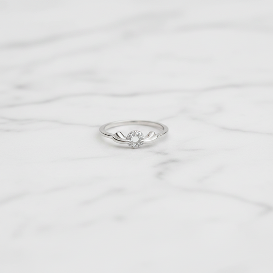 92.5 Sterling Silver Minimal Solitaire Finger Ring for Women