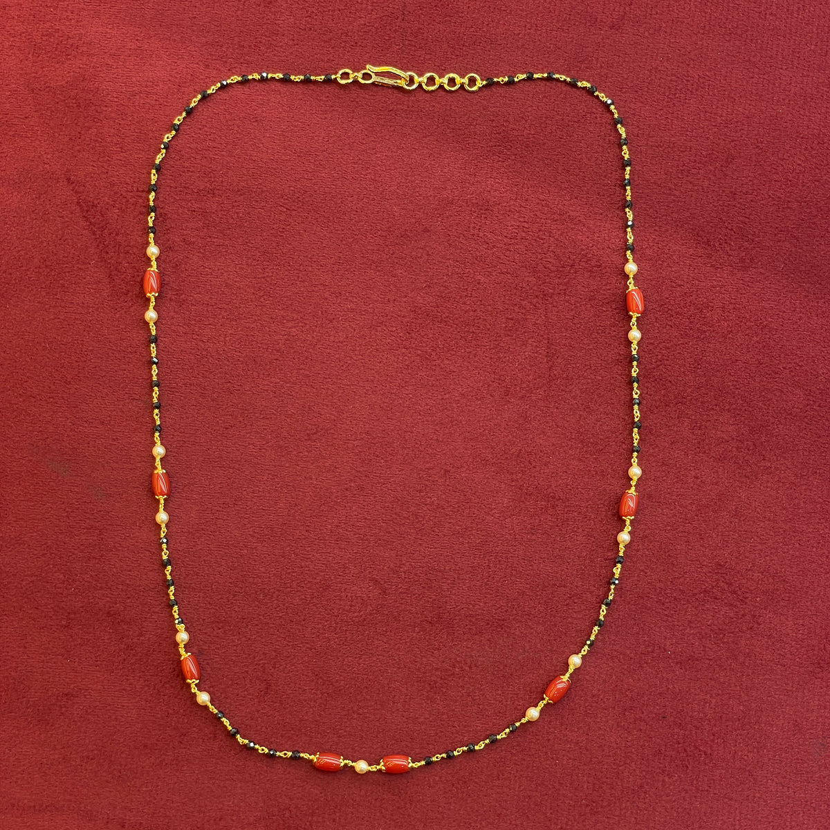 92.5 Silver Gold Plated Black Bead Coral Pearl Necklace for Women