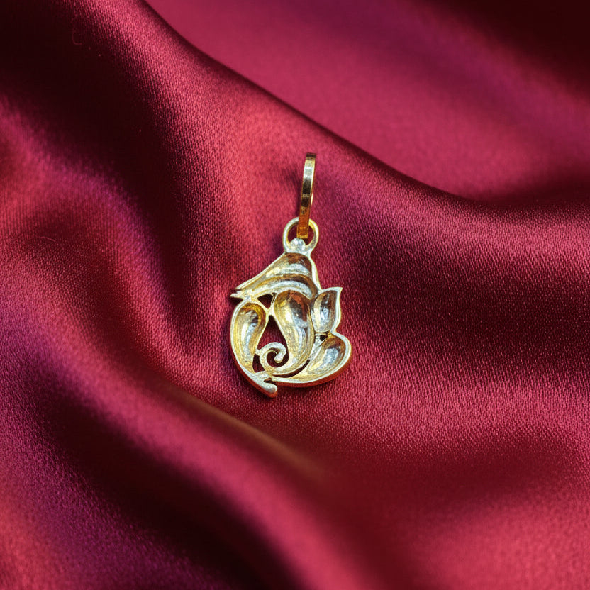 92.5 Silver Gold Plated Ganesha Pendant