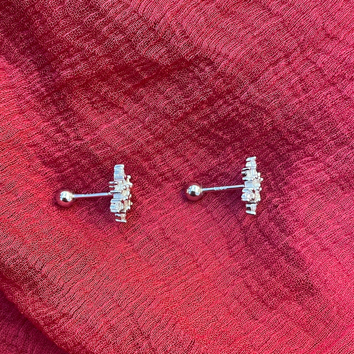 92.5 Silver Floral Earrings | Classic Flower Design | Elegant Jewellery pair