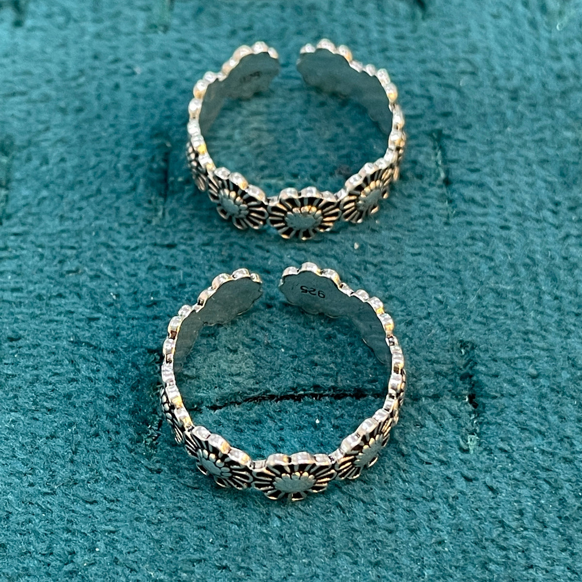 92.5 Silver Toe Rings for Women | Sunflower Oxidised Design | Traditional Jewellery