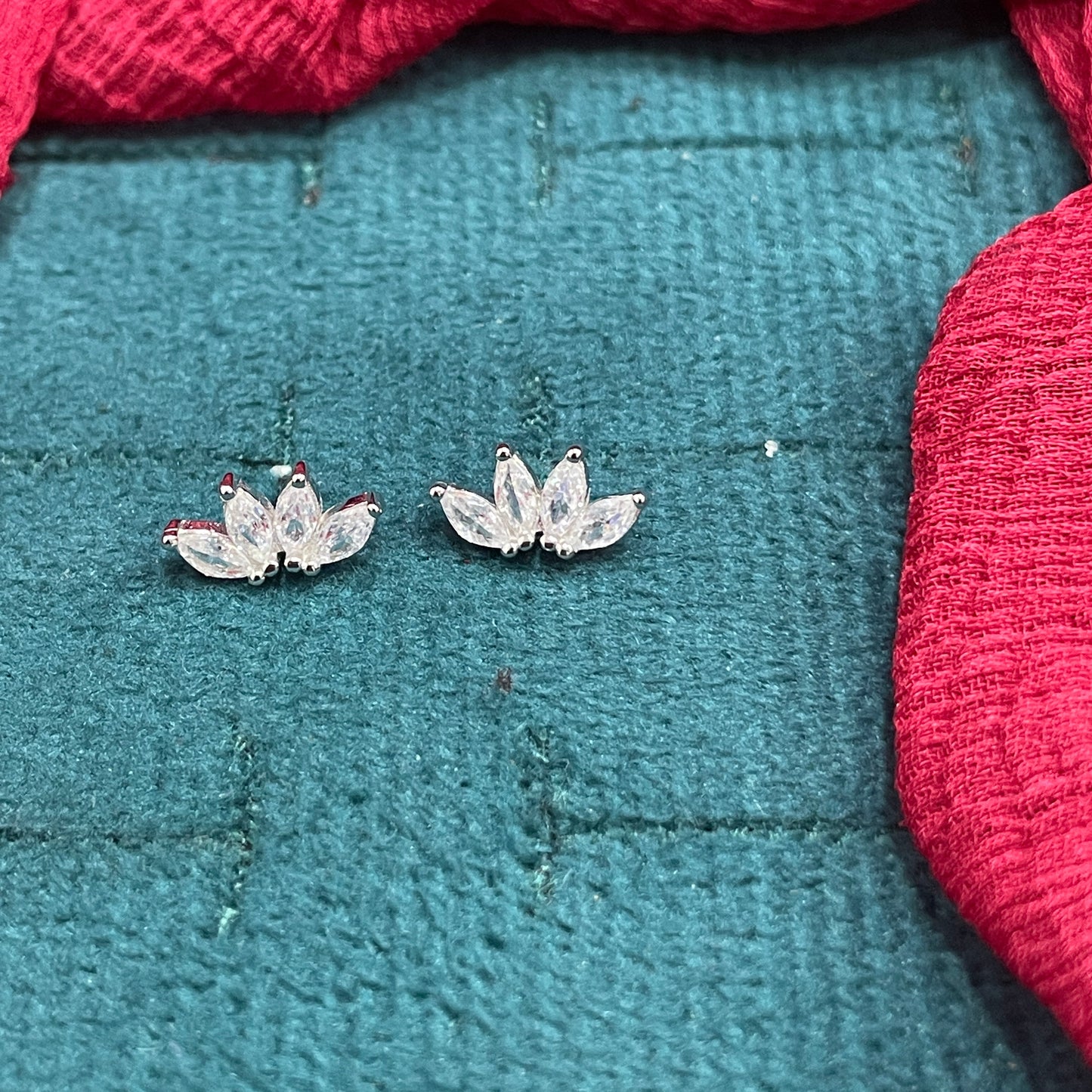 925 Silver 4 Petal Helix Studs - Ball back