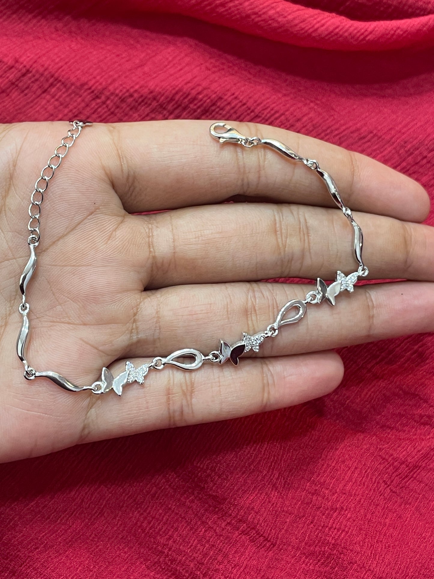 92.5 Silver Stylish Bracelet for Women 8 Inches | Elegant Minimal Design | Modern Jewellery