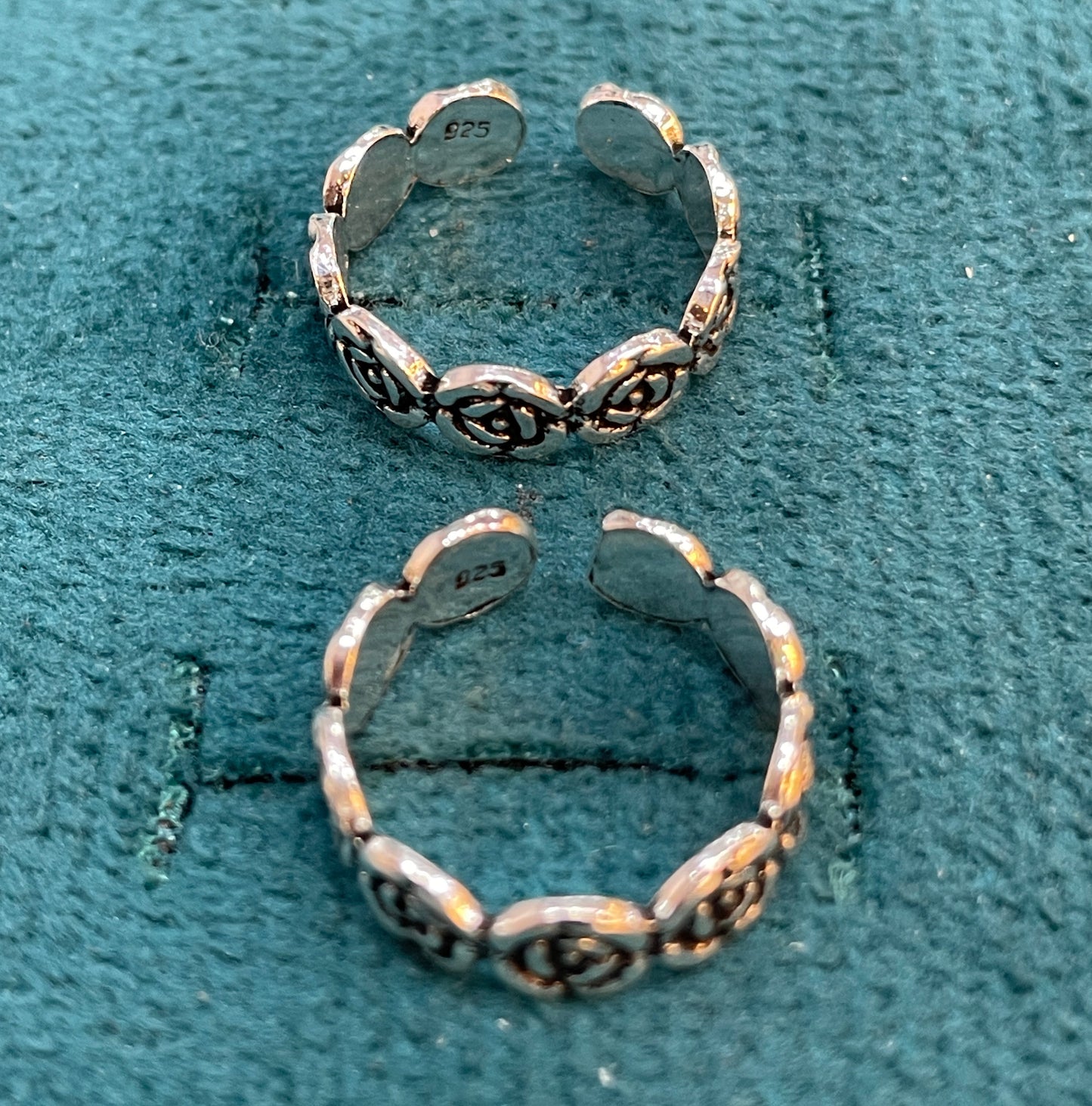 92.5 Silver Floral Adjustable Toe Rings for Women | Rose Pattern Design
