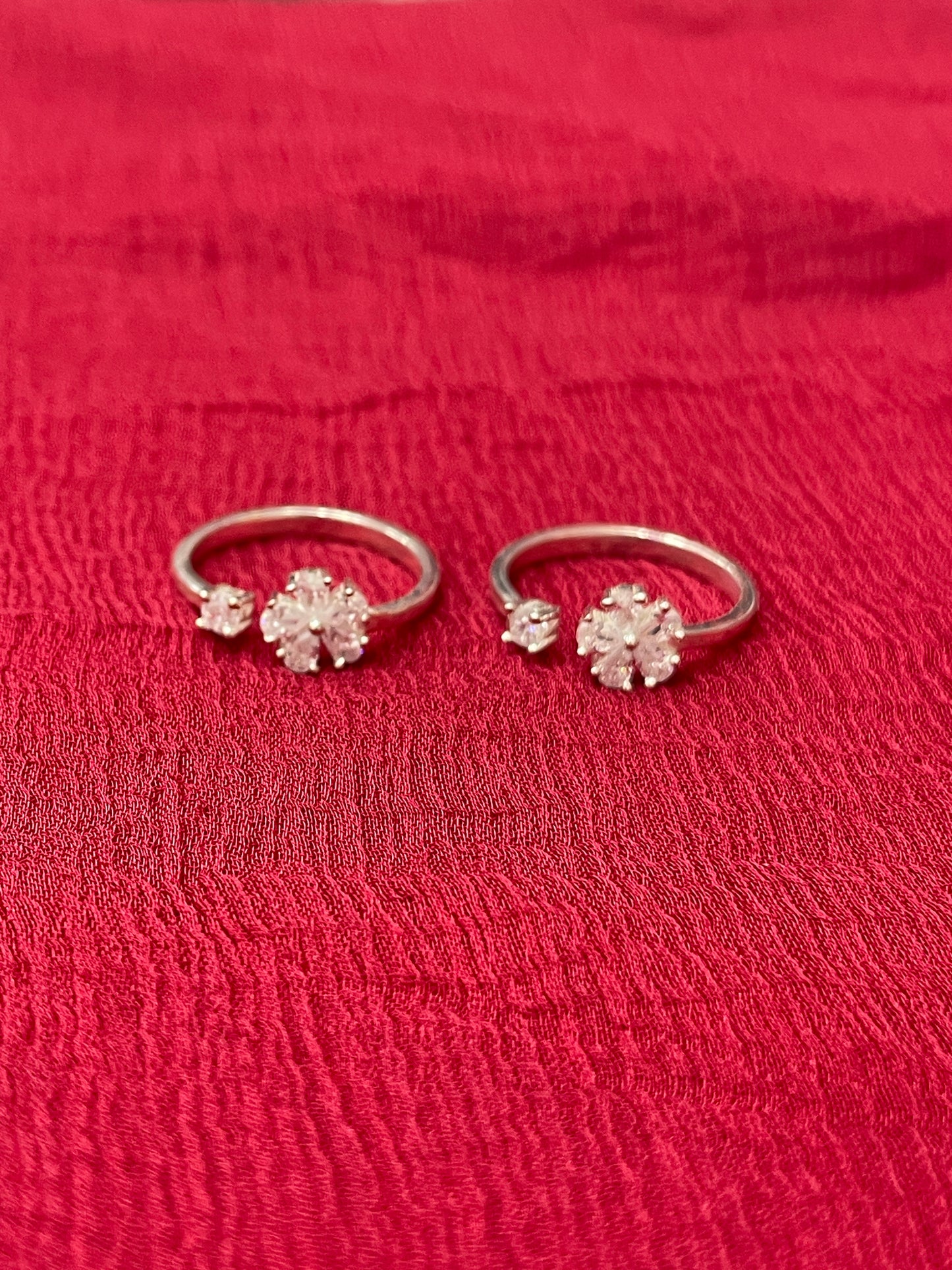 92.5 Silver Flower Stone Toe Rings | Stylish Elegant Design | Jewellery