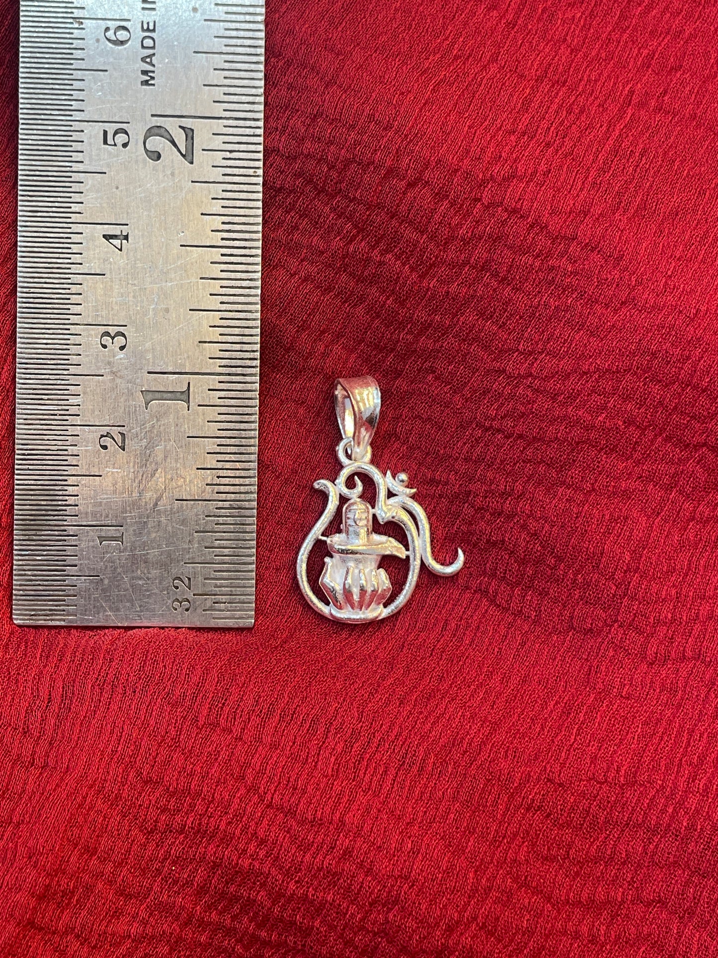 92.5 Silver Shiva Lingam (Shivalingam) Design Pendant for Men & Women – Traditional Temple Style