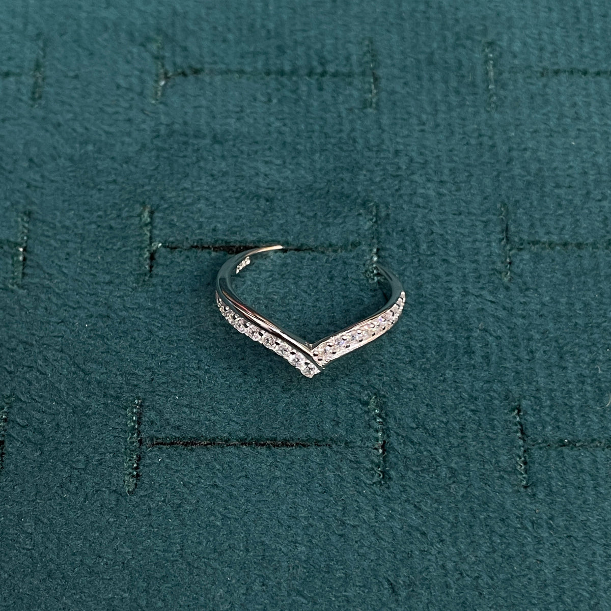 92.5 Sterling Silver Asymmetric Crossover Finger Ring