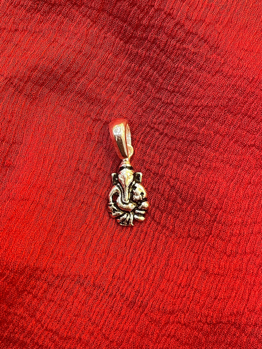 92.5 Silver Vinayaka (Ganesha) Design Pendant for Men & Women – Traditional Temple Style