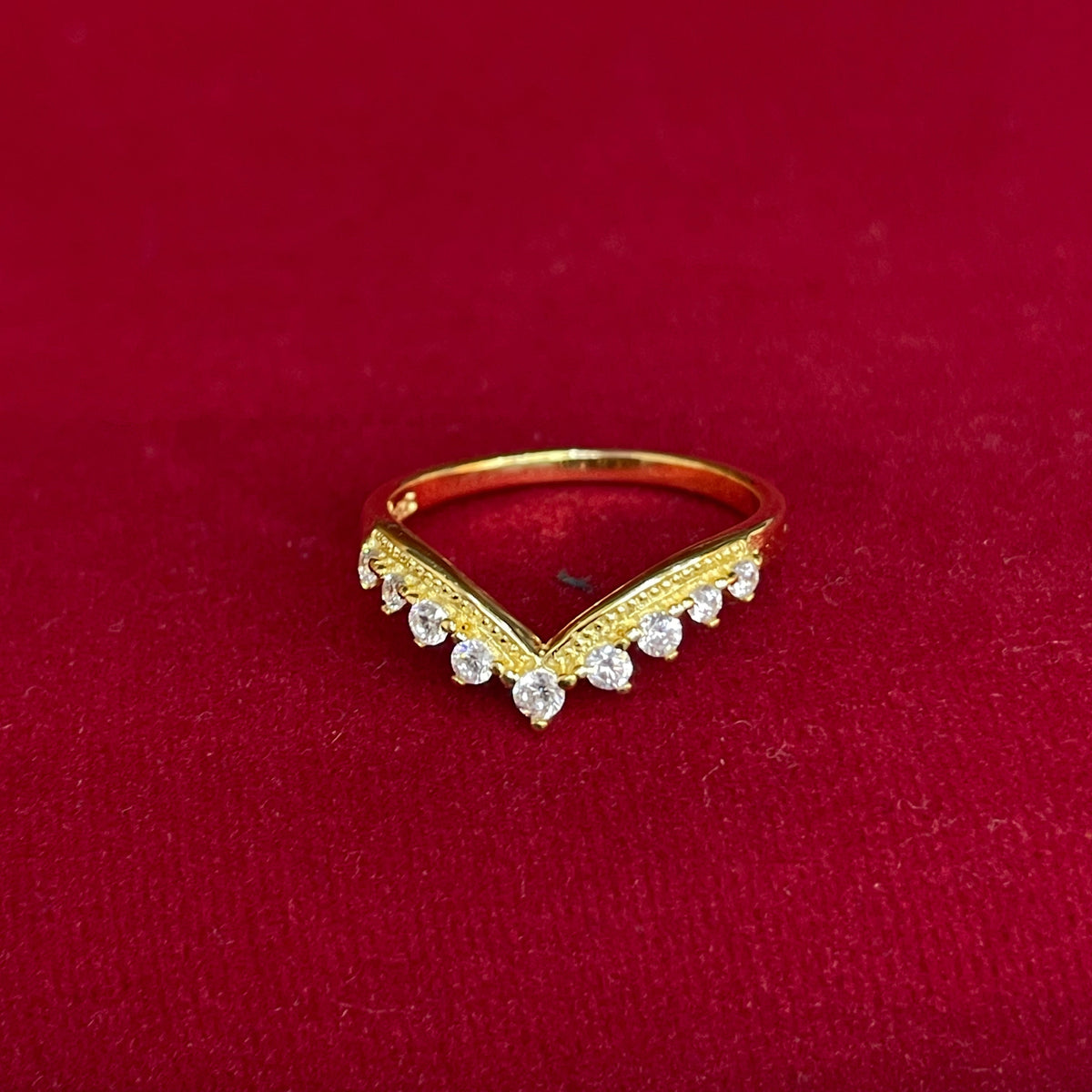 92.5 Sterling Silver Gold Plated Slim Milgrain Graduated CZ Crown Finger Ring for Women