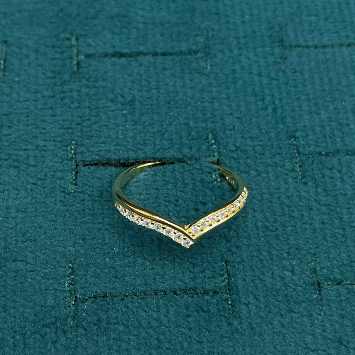 92.5 Sterling Silver Gold Plated Asymmetric Crossover Finger Ring