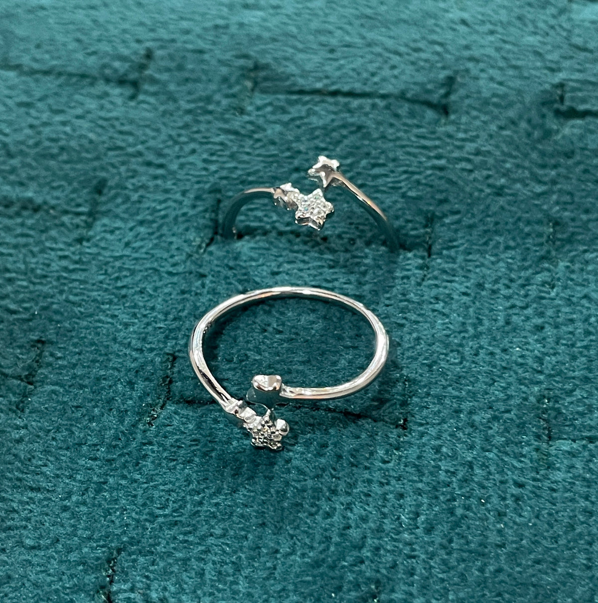 92.5 Sterling Silver Tristar Toe Rings for Women | Unique Triple Star Design