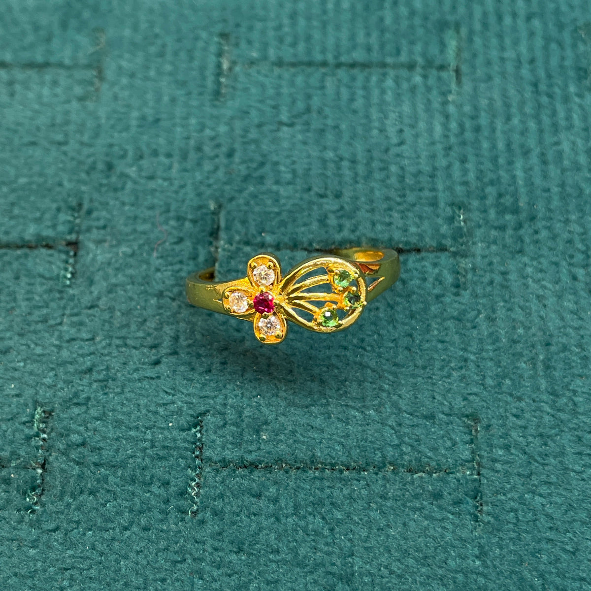 Finger rings size 13