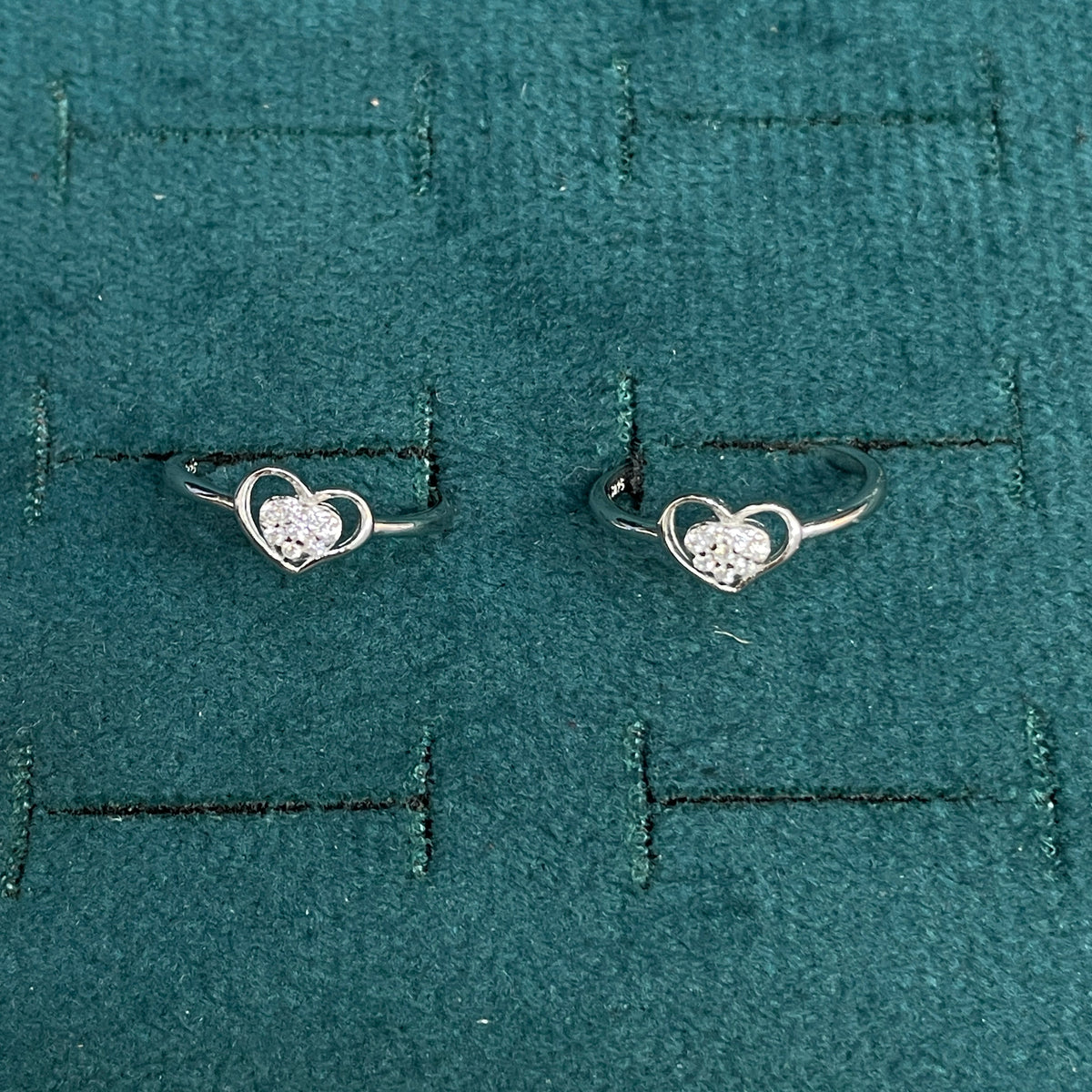 92.5 Sterling Silver CZ Cluster Open Heart Toe Rings for Women