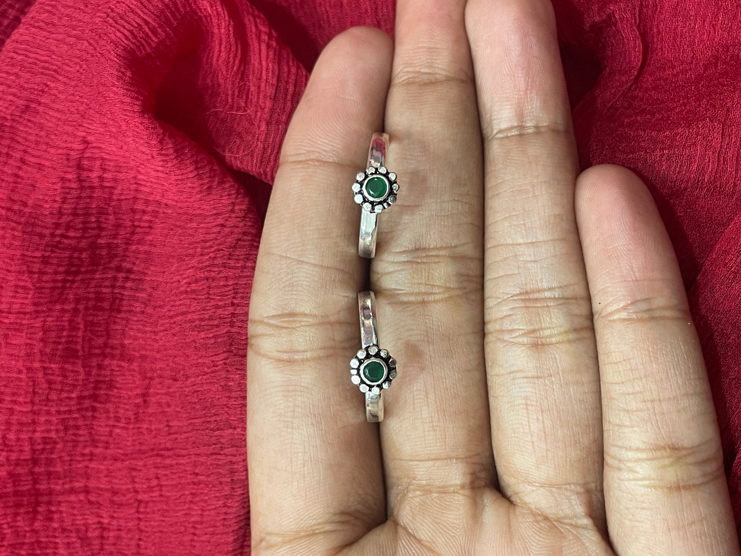 92.5 Silver Green Stone Toe Rings for Women | Adjustable Traditional Daily Wear Jewellery