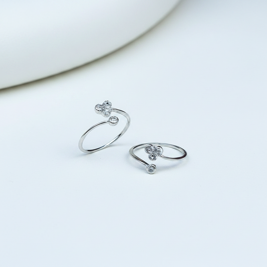 92.5 Sterling Silver Clover Toe Rings for Women | Lucky Charm Floral Design