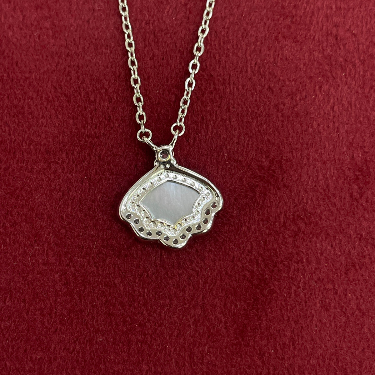 925 Silver Scalloped MOP Pendant Chain for Women
