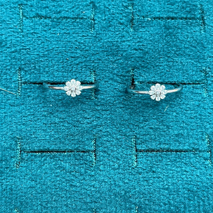 92.5 Sterling Silver CZ Sunflower Petal Toe Rings for Women