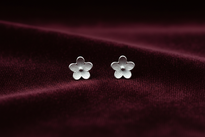 92.5 Silver Flower Earrings for Women | Stylish Floral Design | Elegant Daily Wear Jewellery