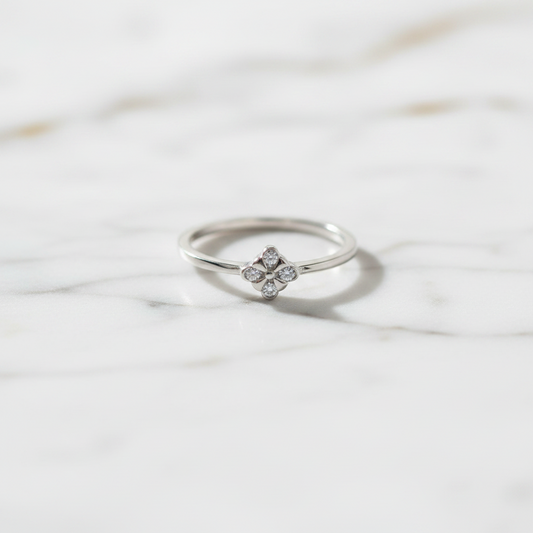 92.5 Sterling Silver Four-Stone CZ Cross Clover Finger Ring