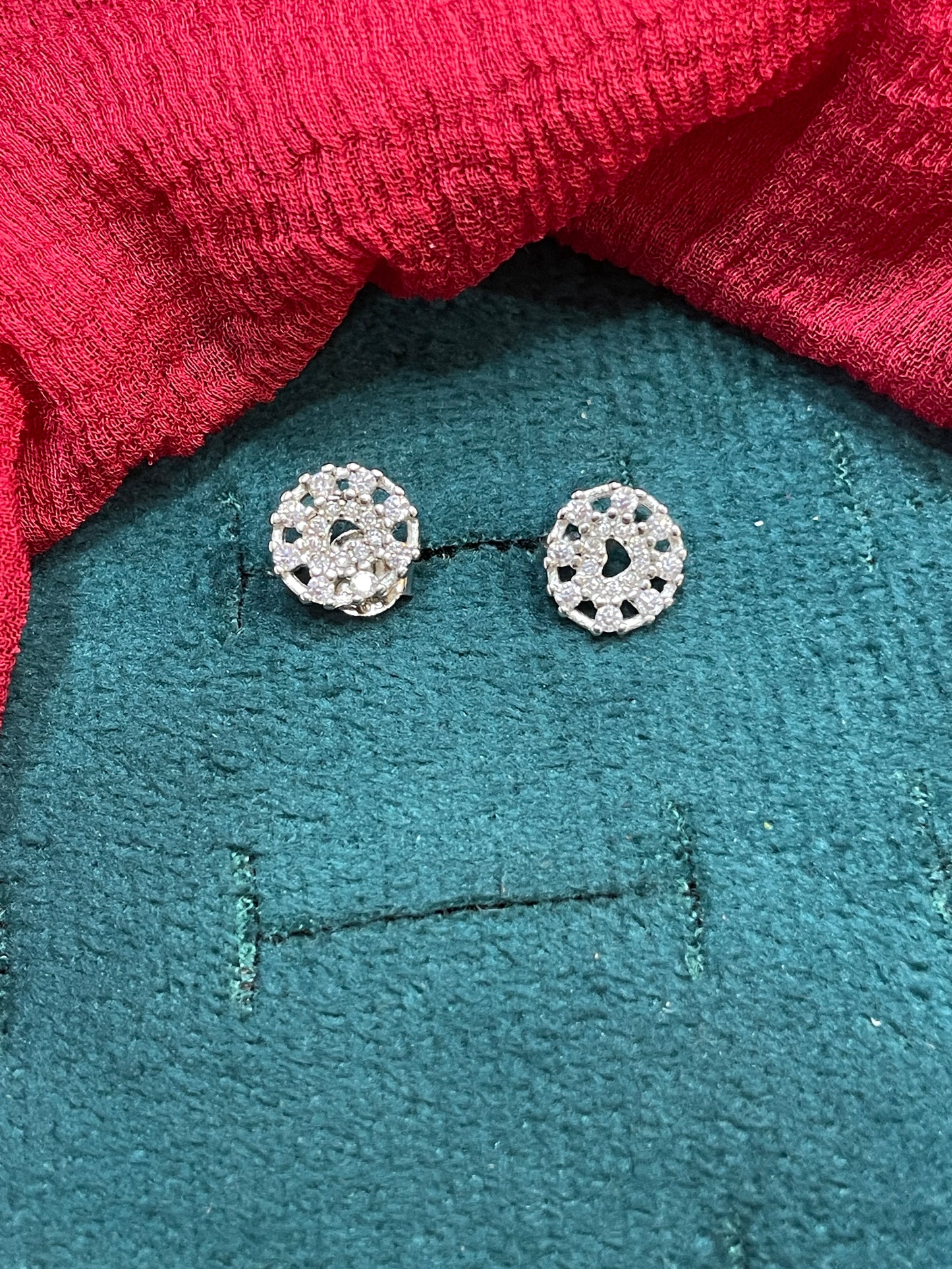 92.5 Silver Round Shape Earrings | Stylish Classic Design | Elegant Jewellery