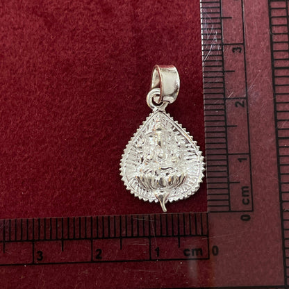 92.5 Sterling Silver Ganesha Banyan Leaf Coin Pendant