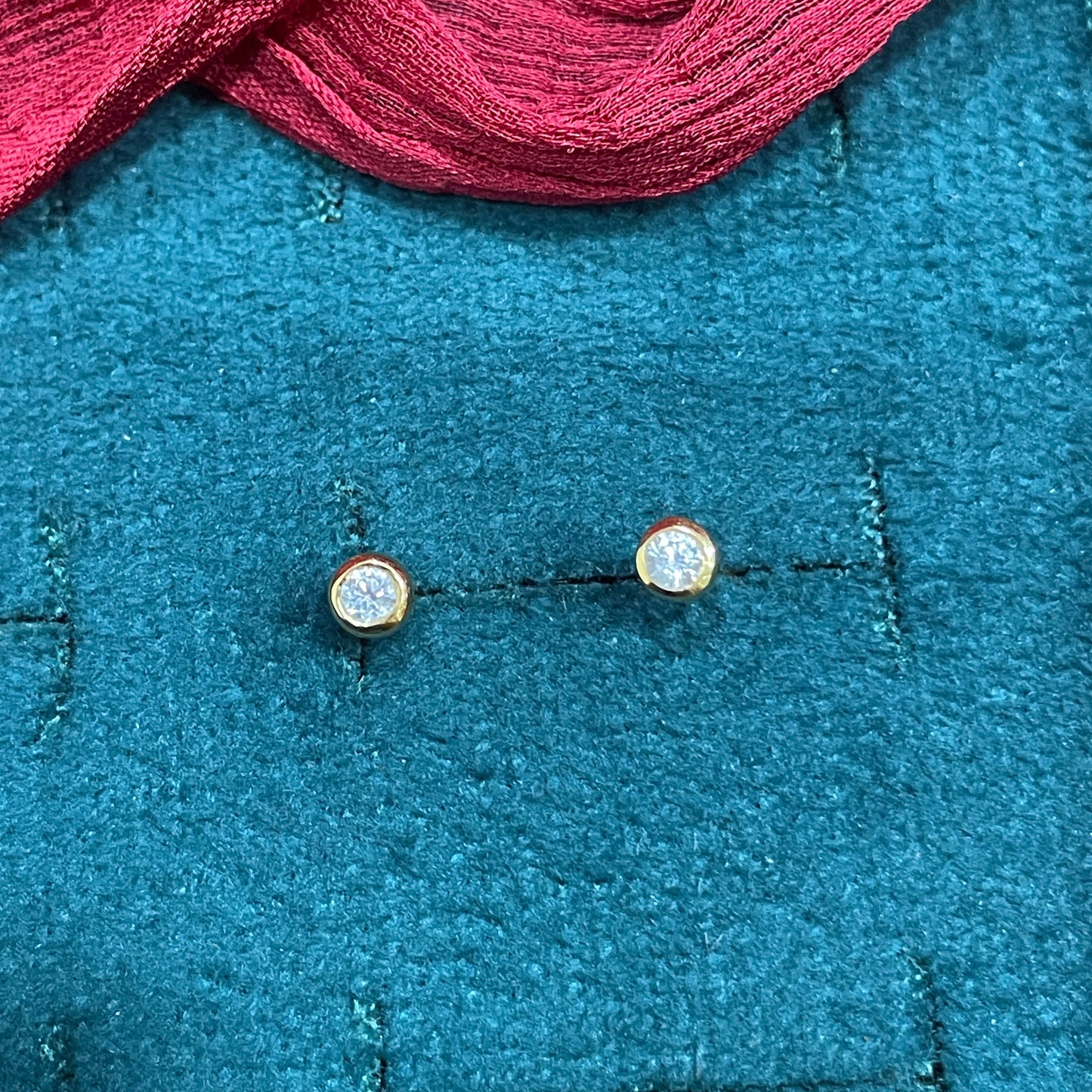 925 Silver Gold Plated Single Stone Studs