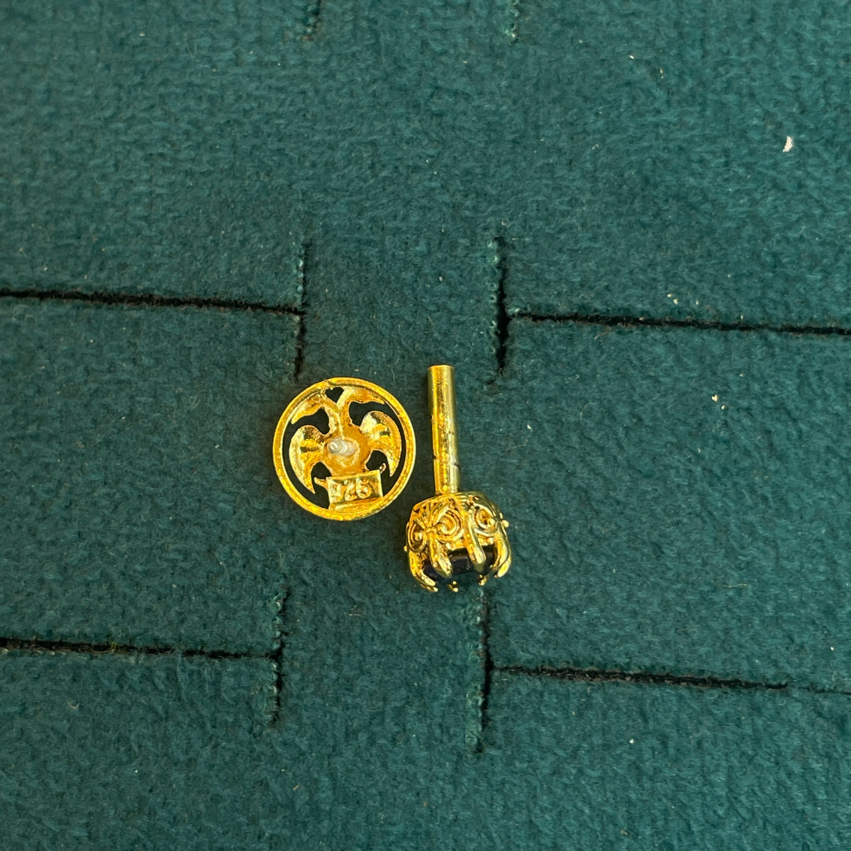 92.5 Silver Gold Plated Gandaberunda Reversible Stud Single Piece