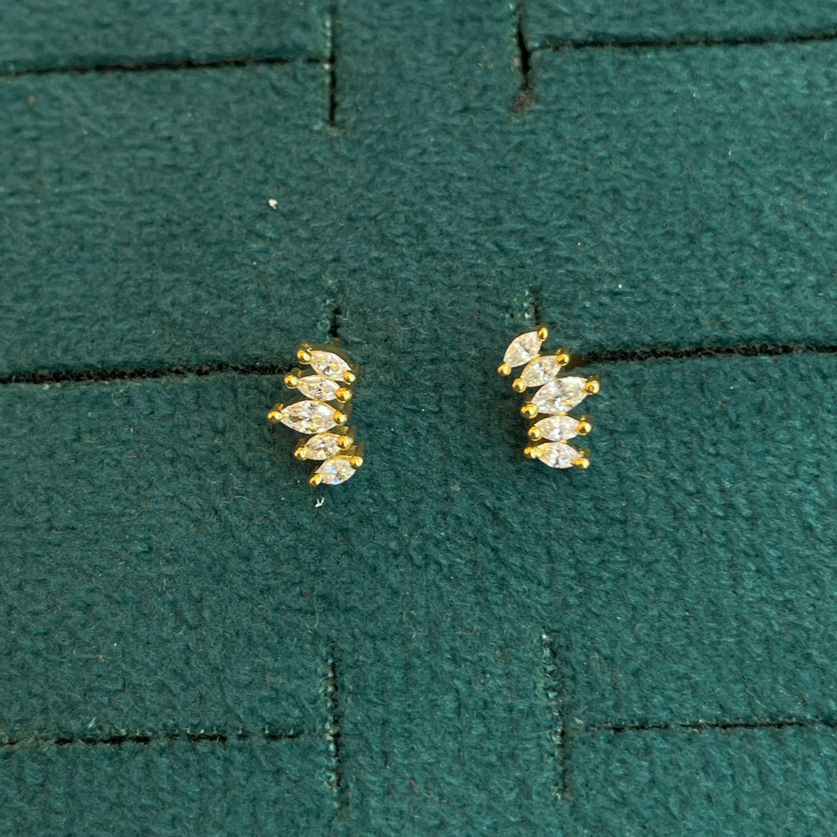 92.5 Silver Gold Plated Petite Leaf Stud Earrings Pair