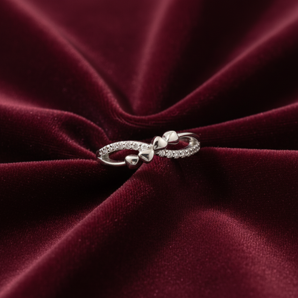 92.5 silver classy heart ring size 14