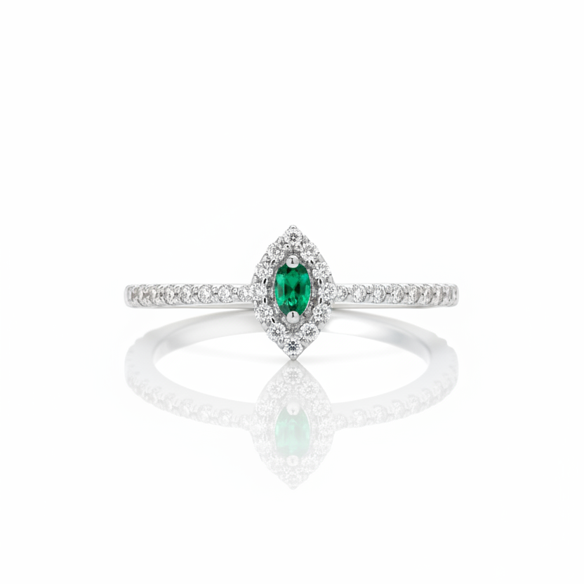 92.5 silver classy green stone ring