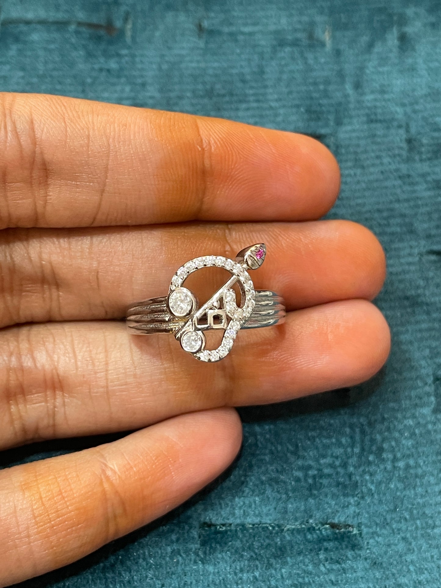 92.5 Silver Men’s Ring | Stylish Classic Design | Elegant Jewellery