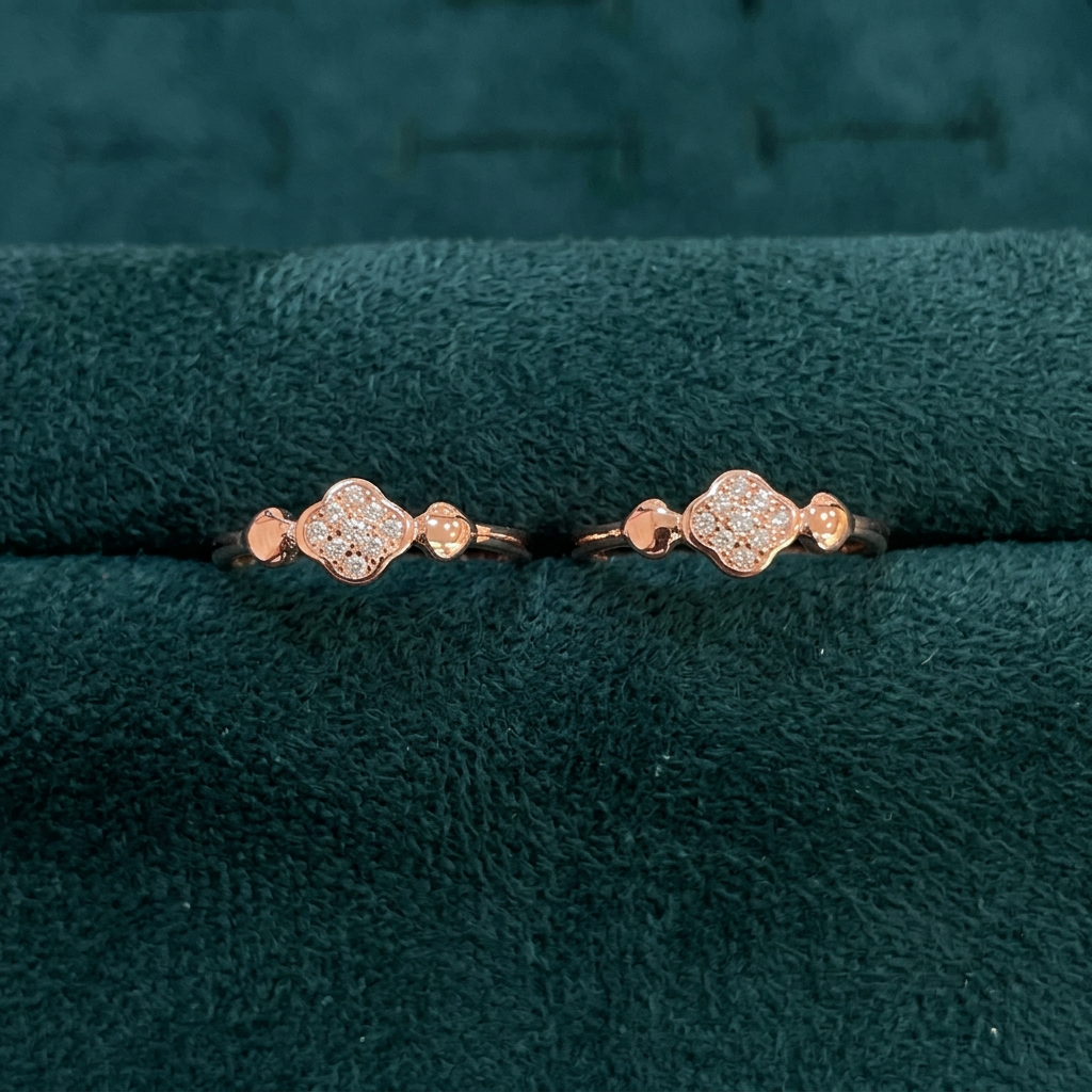 92.5 Silver Rose Gold Plated White CZ Clover Toe Rings