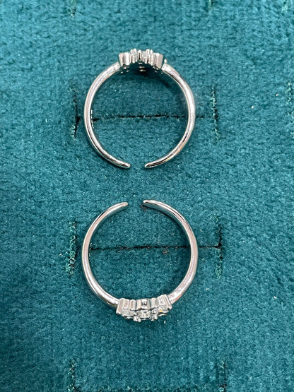 92.5 Silver Star CZ Adjustable Toe Rings for Women | Snowflake Cluster Design