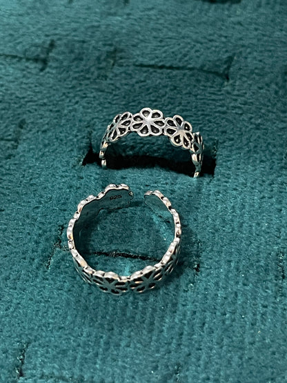 92.5 Silver Toe Rings for Women | Daisy Oxidised Design | Traditional Jewellery