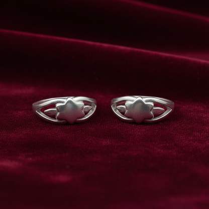 92.5 Silver Flower Toerings