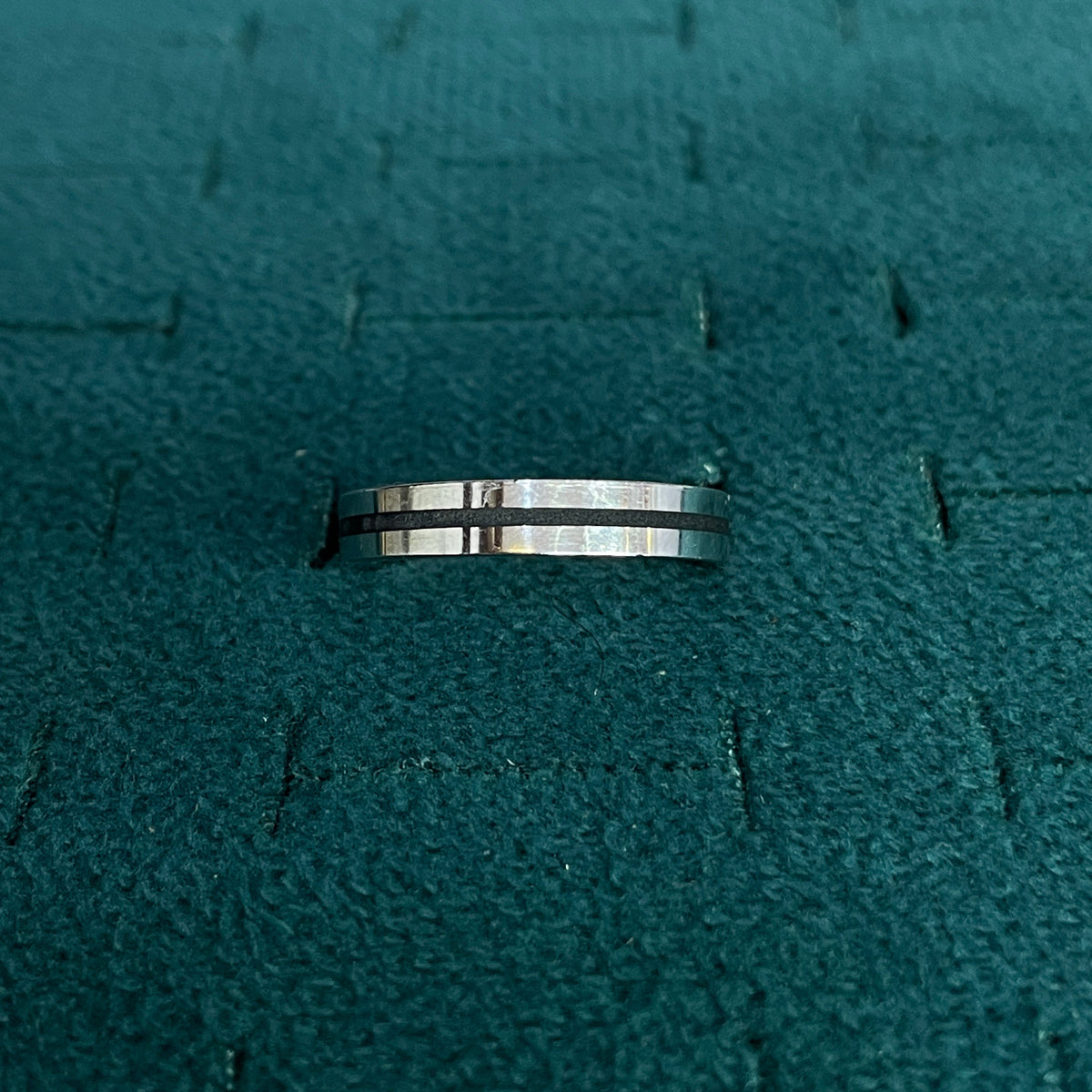 92.5 Silver Black Stripe Band Ring