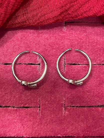 92.5 Silver Heart & Black Stone Toe Rings | Stylish Contrast Design | Jewellery