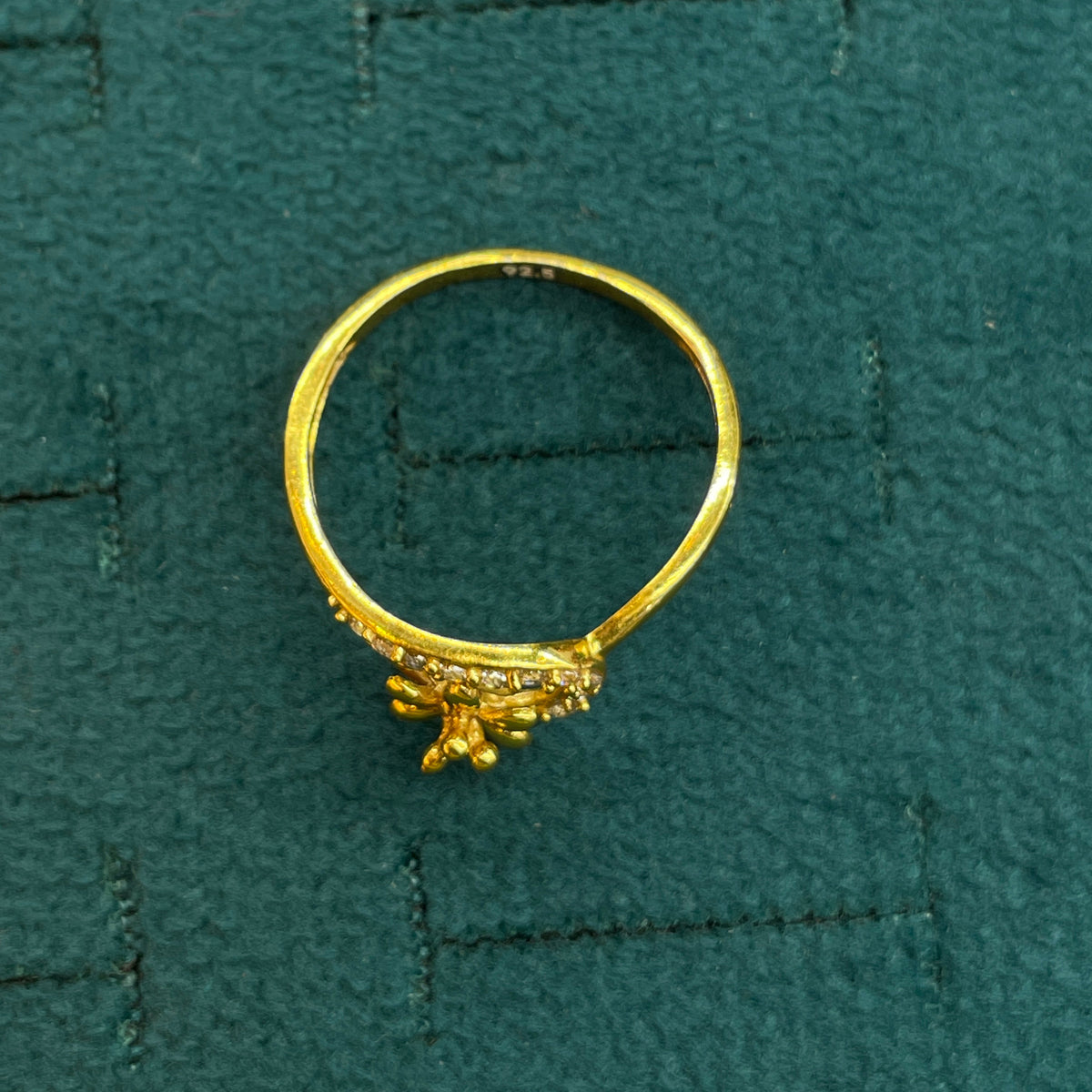 92.5 Silver Gold Plated White CZ Daisy Ring for Women