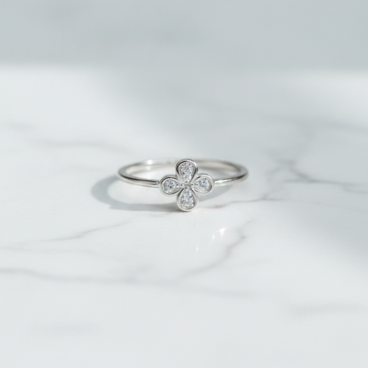 92.5 Sterling Silver Four-Petal White CZ Flower Finger Ring