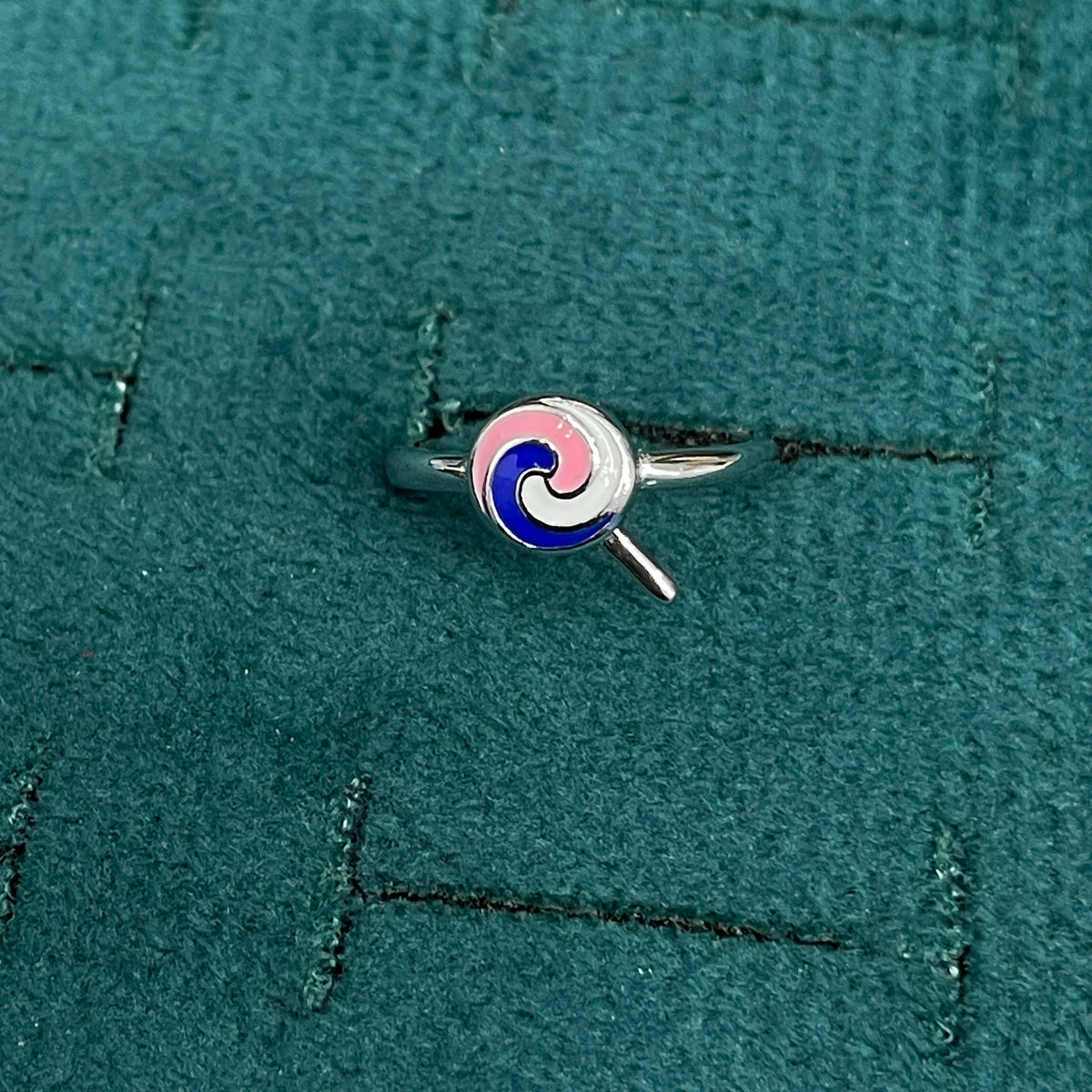 92.5 Sterling Silver Multicolour Enamel Lollipop Swirl Charm Kids Finger Ring — Size 2