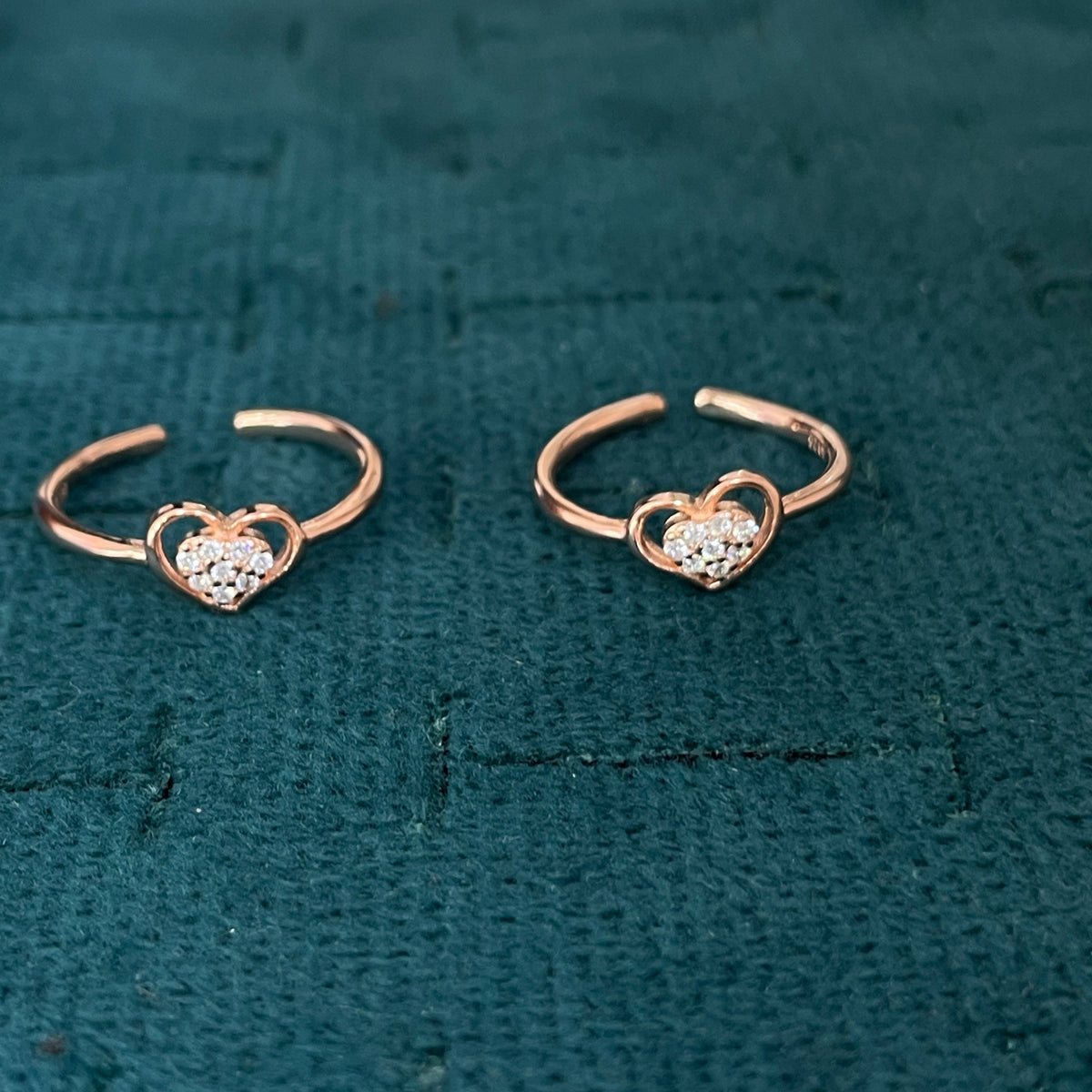 92.5 Silver Rose Gold Plated White CZ Heart Toe Rings