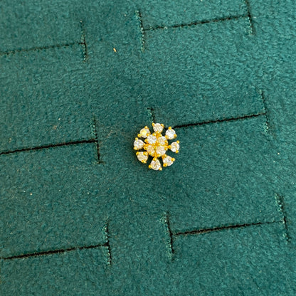 92.5 Silver Gold Plated White CZ Flower Cluster Nose Pin for Women