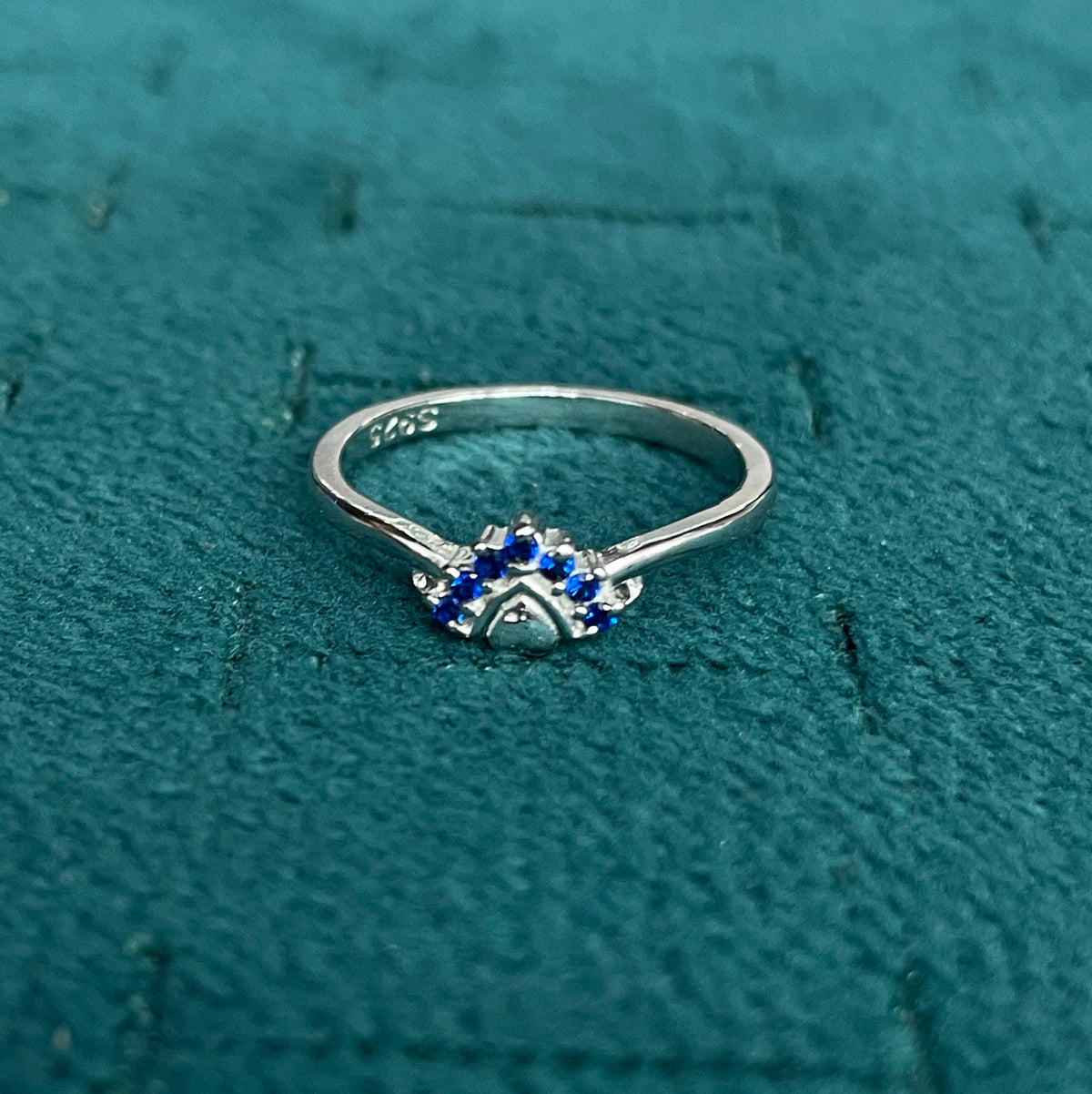 92.5 Silver Blue Stone Chevron Ring for Women - Size 12