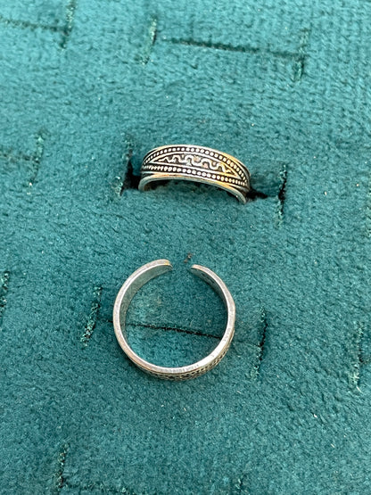 92.5 Silver Oxidised Adjustable Toe Rings for Women | Vintage Scroll Design
