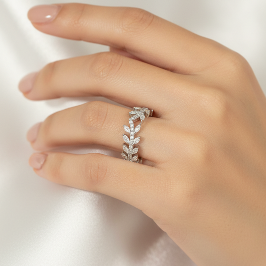 92.5 silver stylish leaf ring size 10