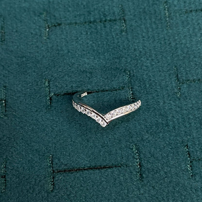 92.5 Sterling Silver Asymmetric Crossover Finger Ring