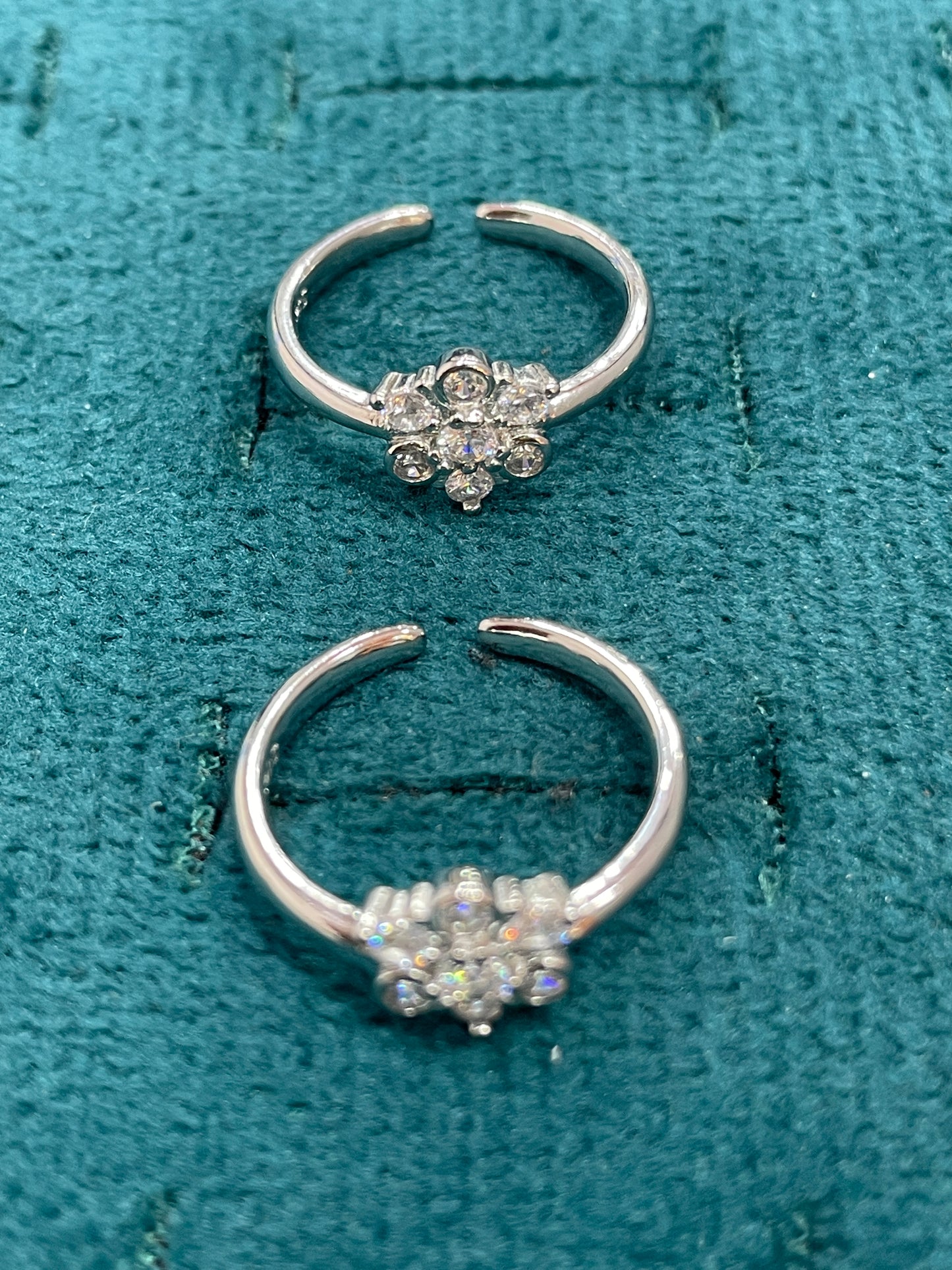 92.5 Silver Star CZ Adjustable Toe Rings for Women | Snowflake Cluster Design