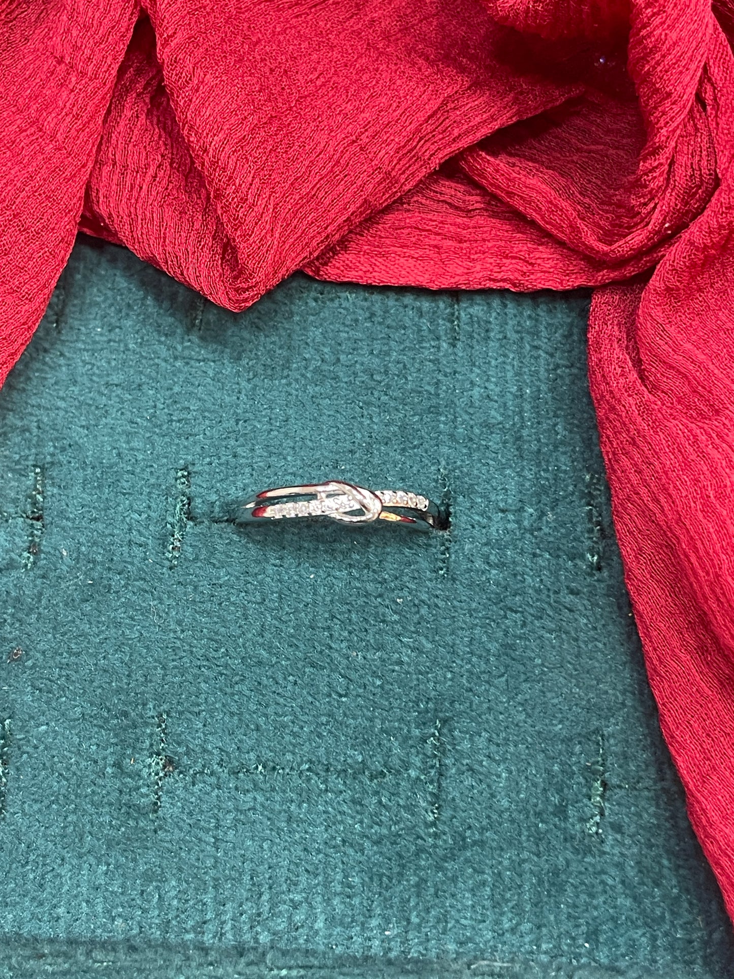92.5 Silver Knot Ring - Size 9