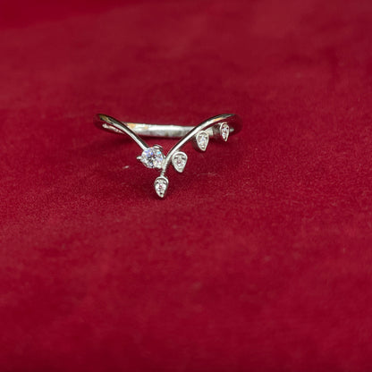 92.5 Sterling Silver Tiara Crown Finger Ring